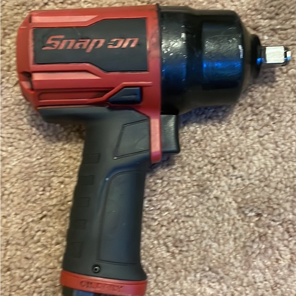 Snap on impact - Picture 1 of 1